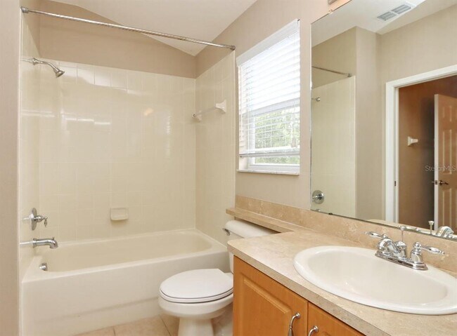 Building Photo - 13714 Artesa Bell Dr