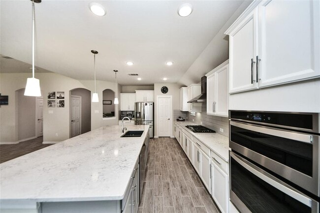 Building Photo - 25119 Sundance Park Ln