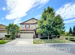 Building Photo - Newly Upgraded West Roseville 4 Bed 3 Bath...