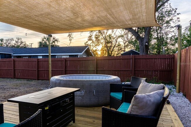 Building Photo - 4327 17th Ave S