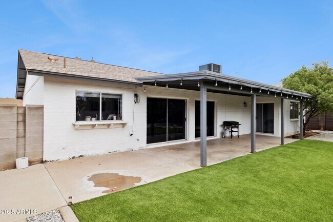 Building Photo - 1713 W Cortez Cir