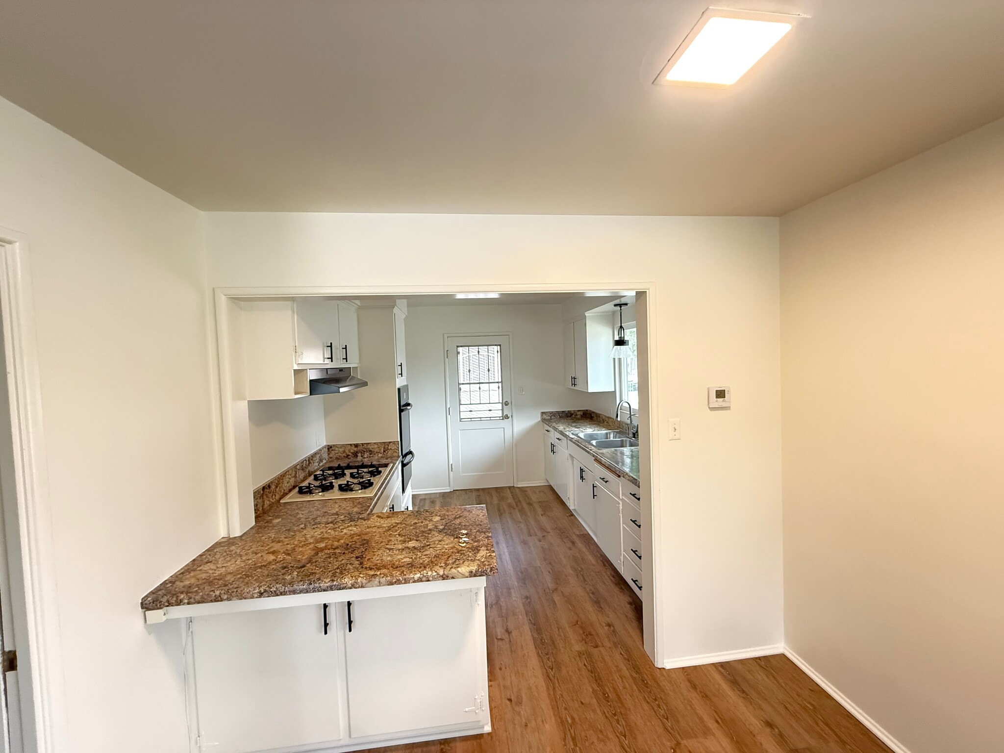 Building Photo - 286 Homer Ave