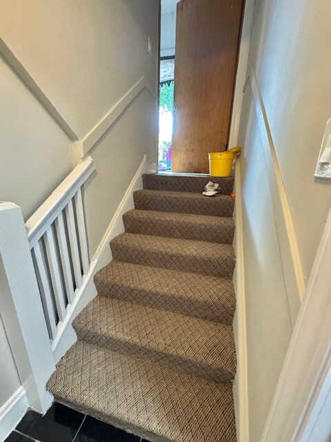 Building Photo - 3647 N Marshfield Ave