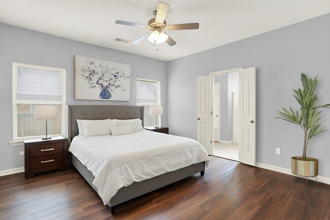 Building Photo - 7501 Bronze Dr