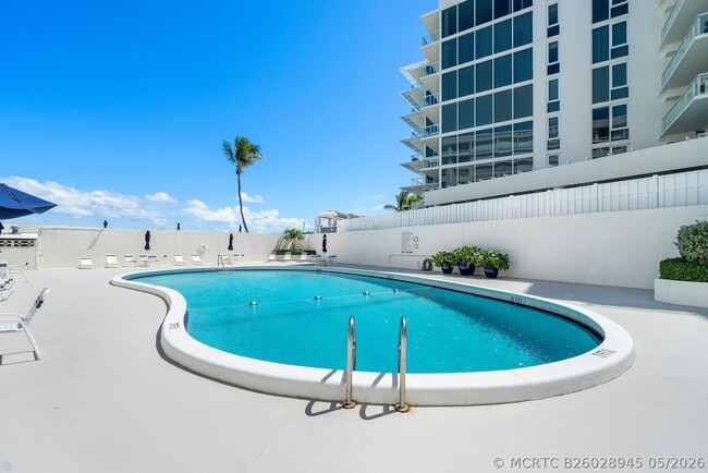 Building Photo - 3570 S Ocean Blvd