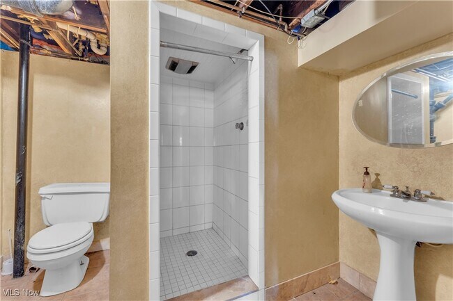 Building Photo - 3654 W 138th St
