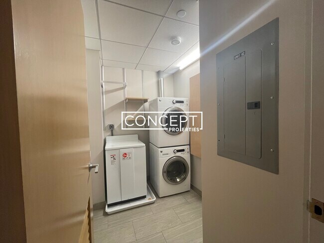 Building Photo - 115 Mt Auburn St