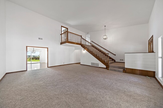 Building Photo - Ocean View Home