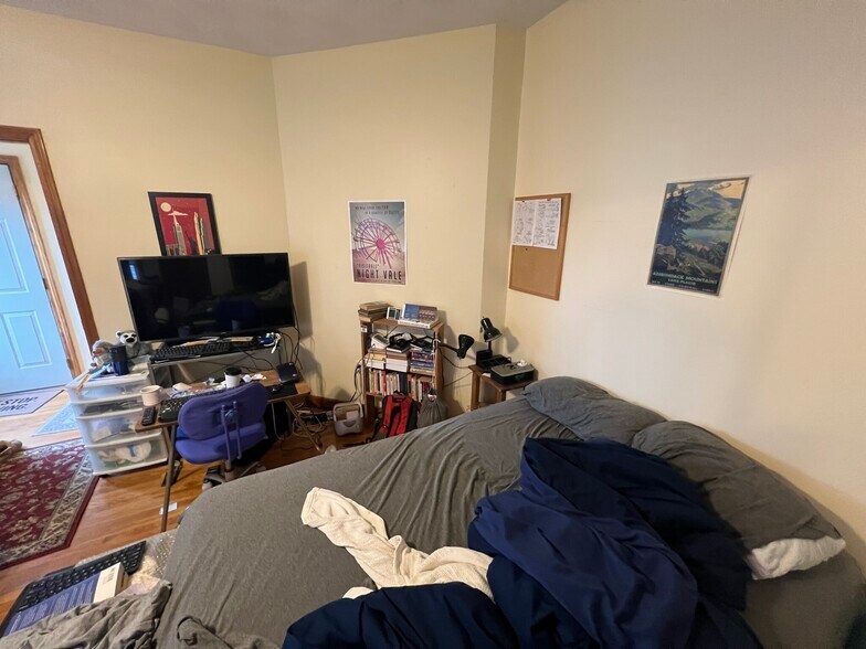 Building Photo - 35 Hancock St