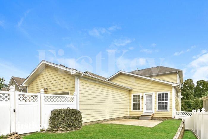Building Photo - 6957 Sunnywood Dr