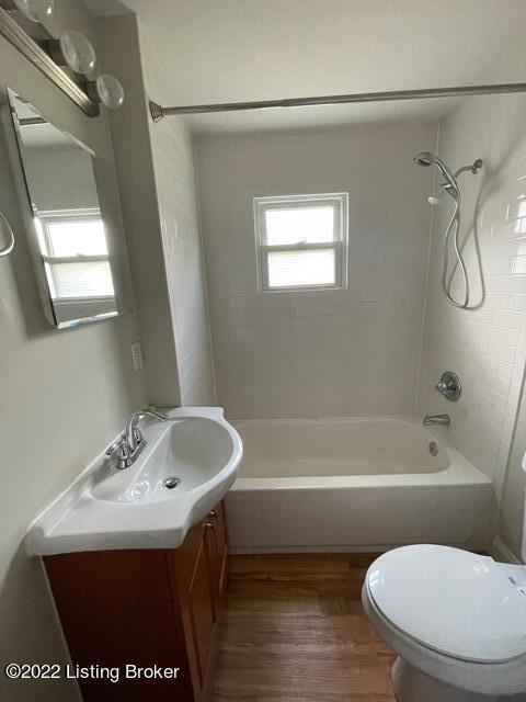 Building Photo - 2138 Crittenden Dr