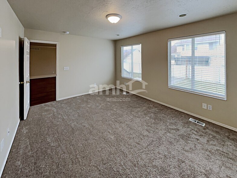 Building Photo - 2792 Brady Way
