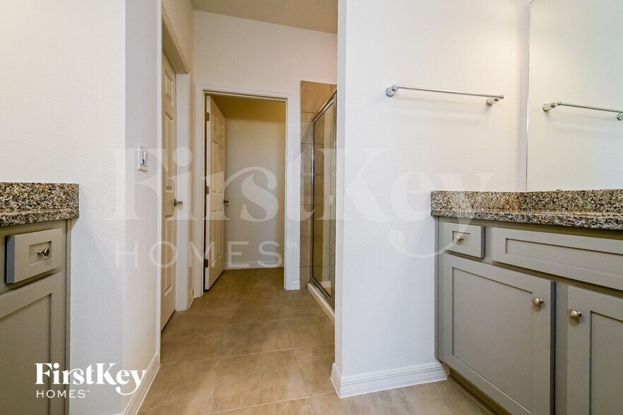 Building Photo - 209 Windsor Reserve Dr