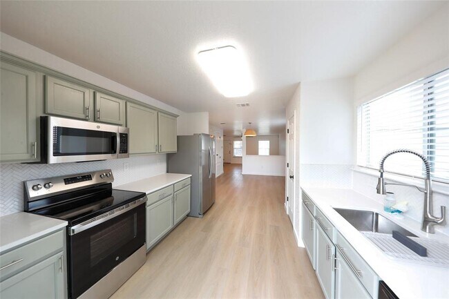 Building Photo - 11254 Dublin Cir