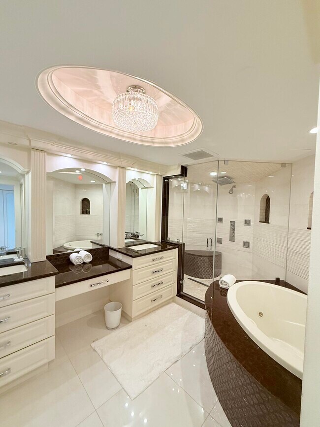 Building Photo - 3560 S Ocean Blvd