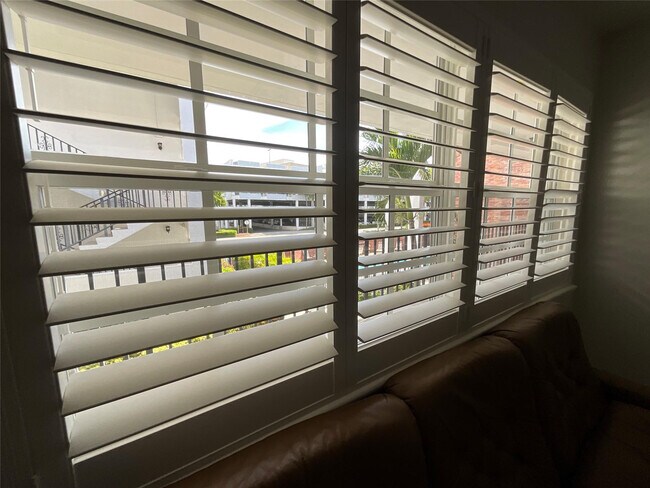 Building Photo - 2424 NE 9th St