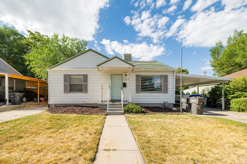 Building Photo - 1074 E 460 S St