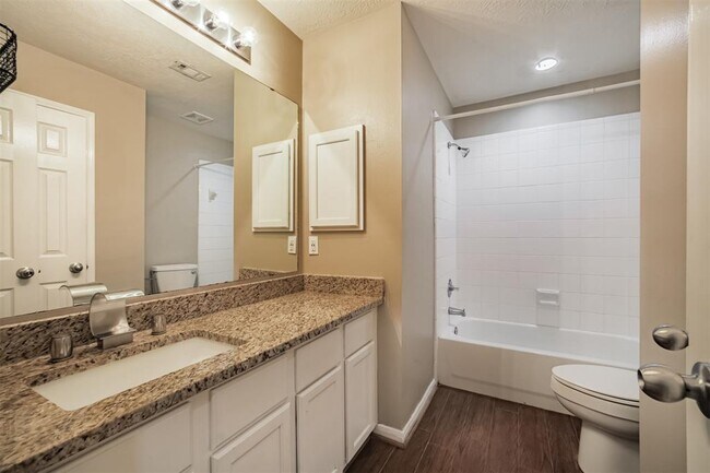 Building Photo - 7726 Trophy Pl Dr