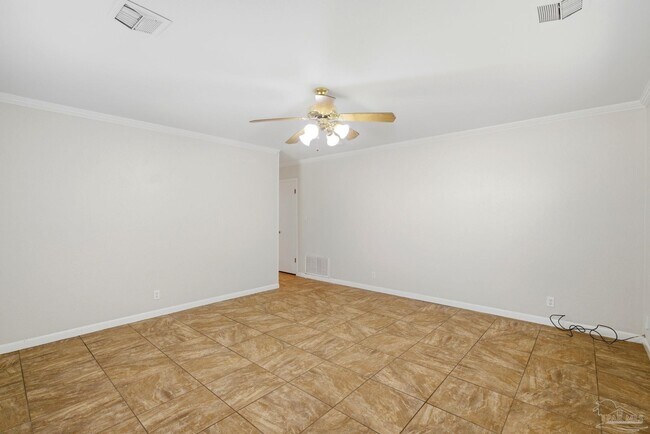 Building Photo - 5641 Hibiscus Rd