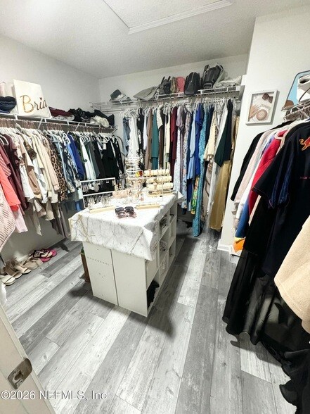 Building Photo - 955 Churchhill Ln