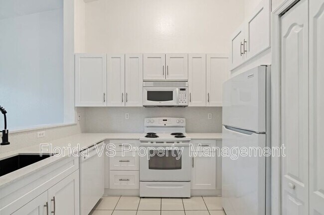 Building Photo - 1663 SE 29th St