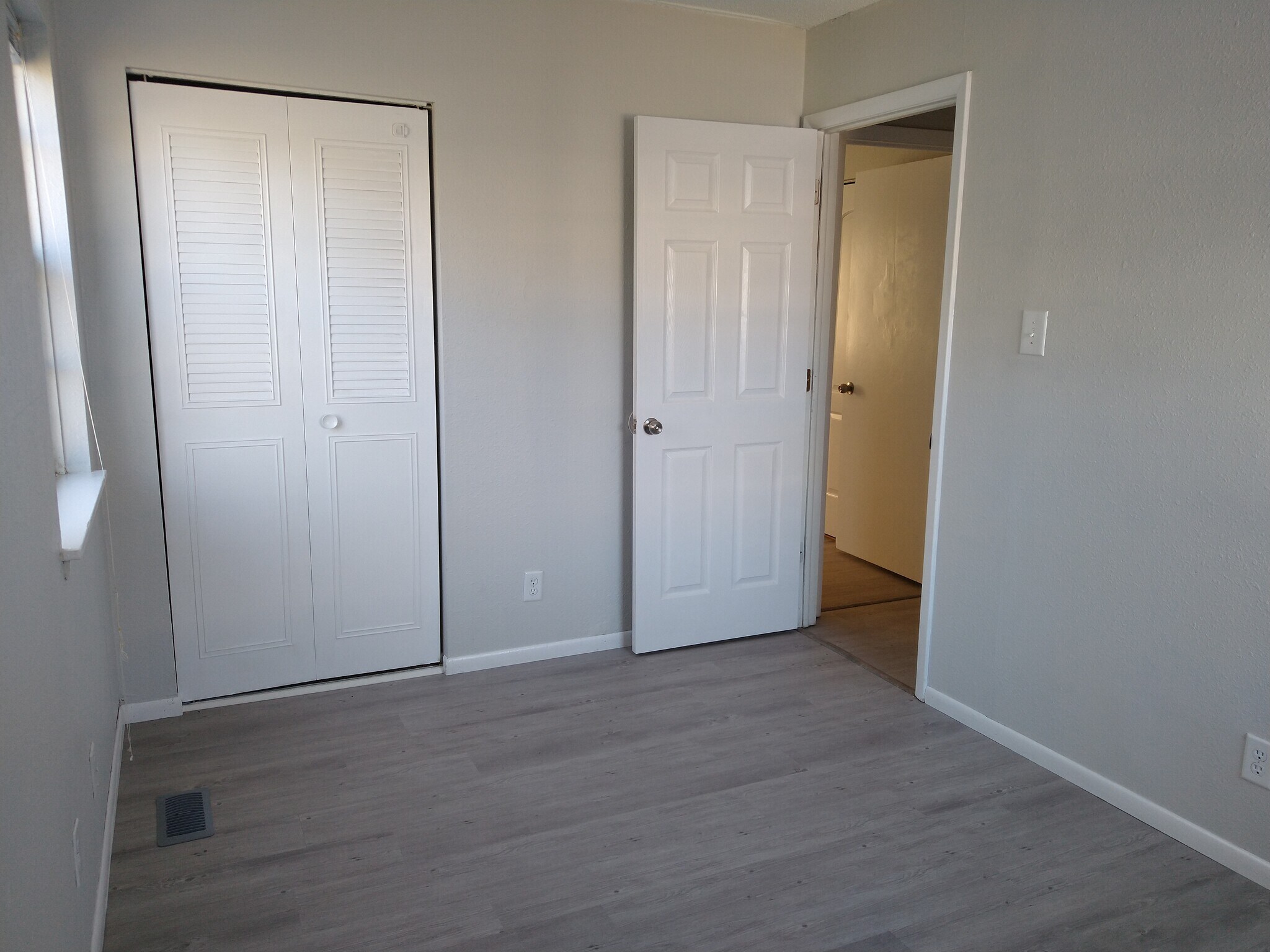 2nd Bedroom - 3326 SW Kiowa St