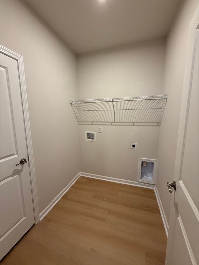 Building Photo - 3099 Blenheim Ct