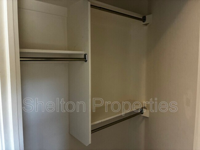 Building Photo - 10326 E Corbin Ave