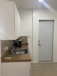 Building Photo - 2141 N 58th Ave