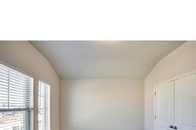 Building Photo - 6713 Coalinga Ln