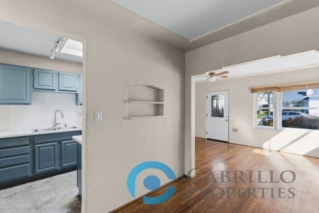 Building Photo - 5425 Adams Ave