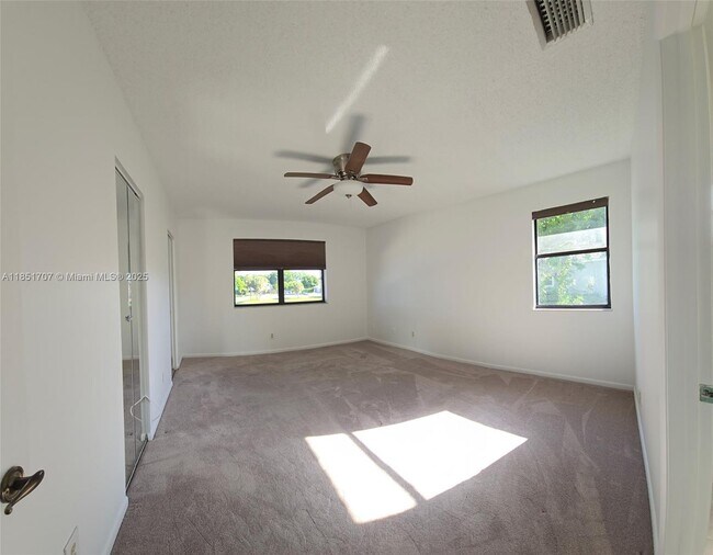 Building Photo - 10548 NW 6th St