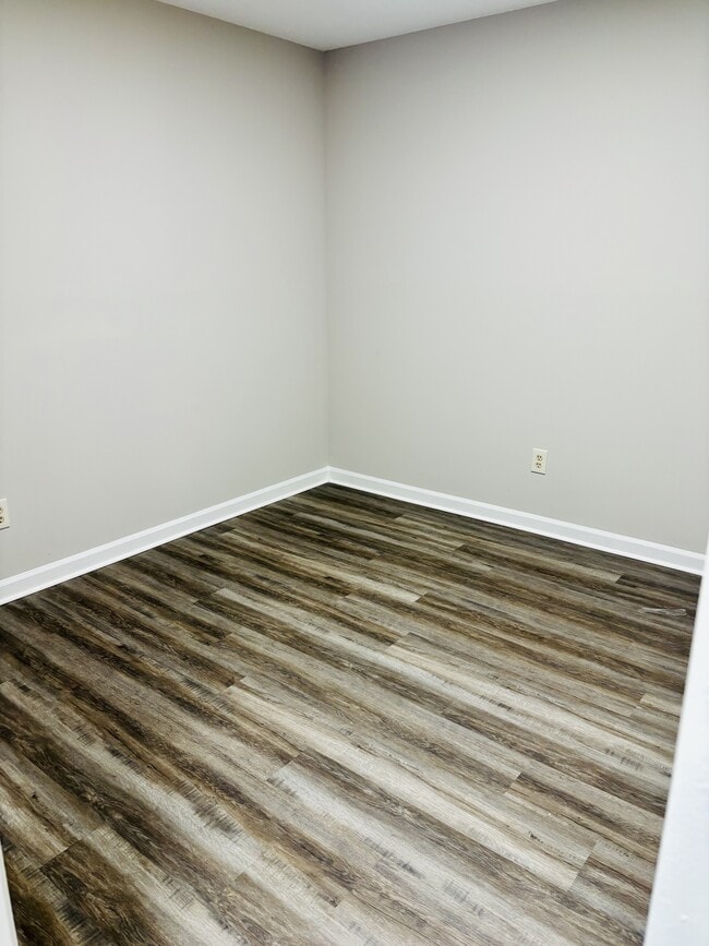 Building Photo - 219 S Jefferson St