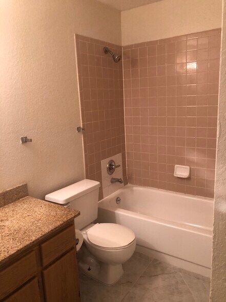 Building Photo - 11582 Westwood Blvd