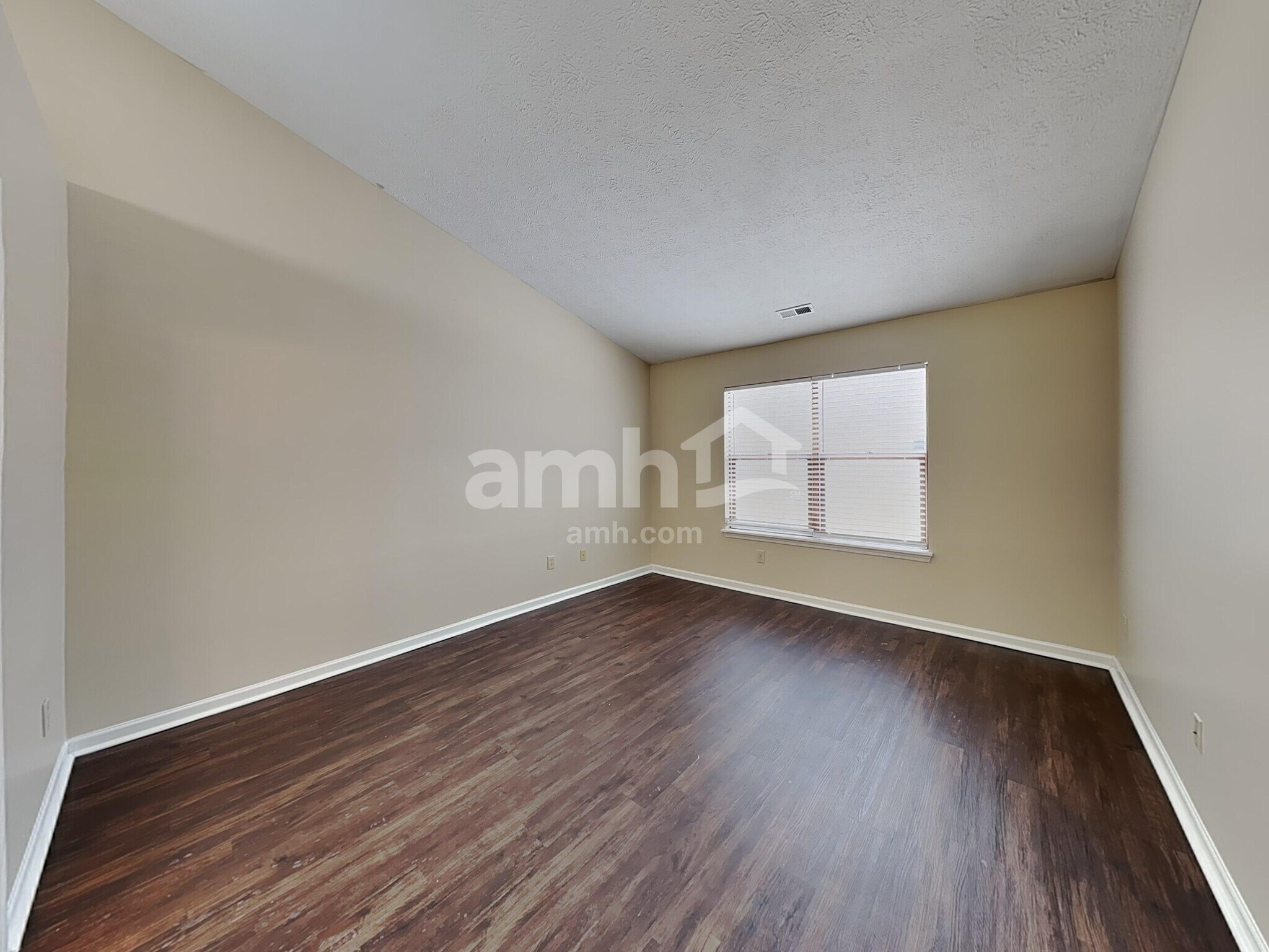 Building Photo - 6813 Marksman Ct