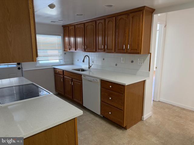 Building Photo - 211 Rhode Island Ave