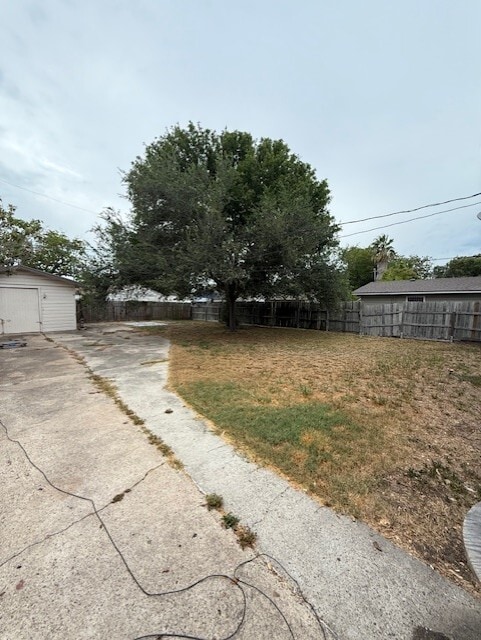 Building Photo - 737 Westchester Dr