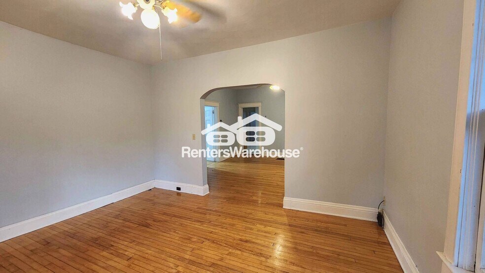 Building Photo - 1427 Hayden Ave