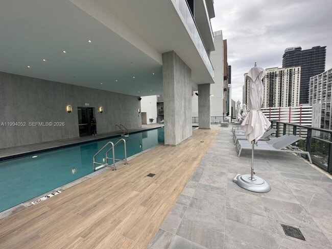 Building Photo - 239 SW 9th St