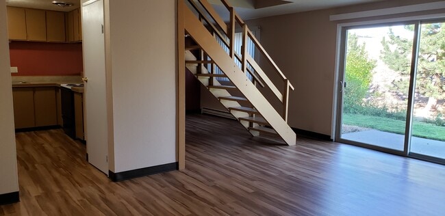Building Photo - Aspen Circle Apartments