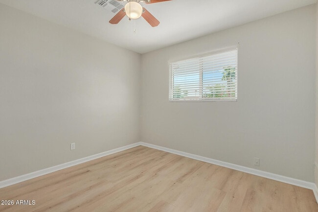 Building Photo - 4911 E Culver St