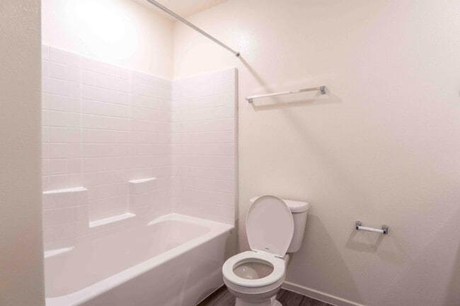 Building Photo - 3727 CELESTA VISTA Ave