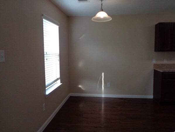 Building Photo - 3306 Maris Way