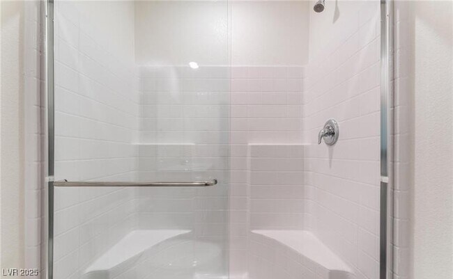 Building Photo - 6956 Honor Hl St