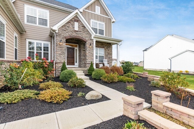 Building Photo - 5962 Laurel Ln