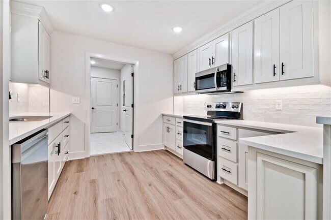 Building Photo - 78 Argyll Dr