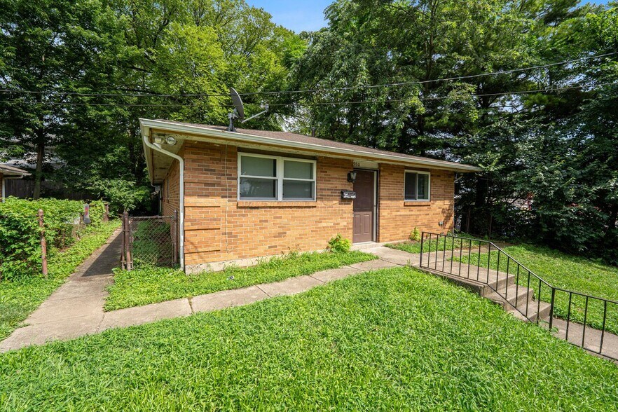 Building Photo - 960 Ferndale Pl