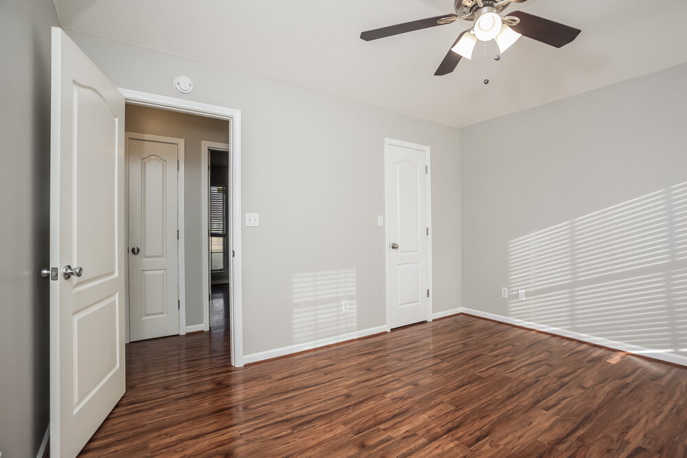 Building Photo - 1329 Annesdale Dr