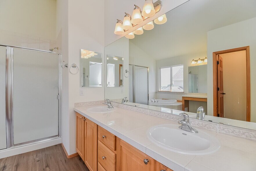 Building Photo - 5295 War Paint Pl