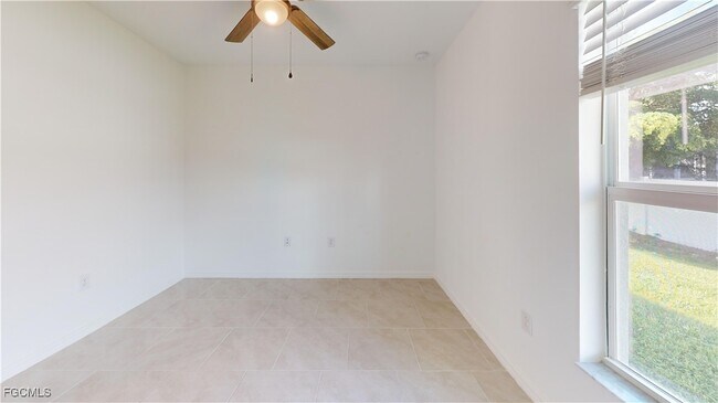 Building Photo - 3530 NE 21st Ave